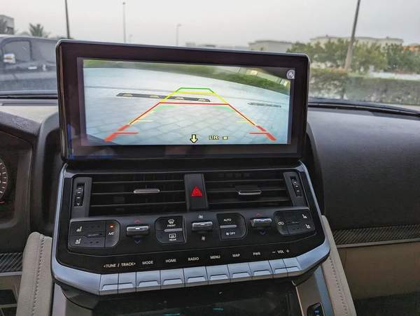 TOYOTA LAND CRUISER 2014 FACELIFTED 2025 WITH INTERIOR AND EXTERIOR V6 4.0L IN PERFECT CONDITION