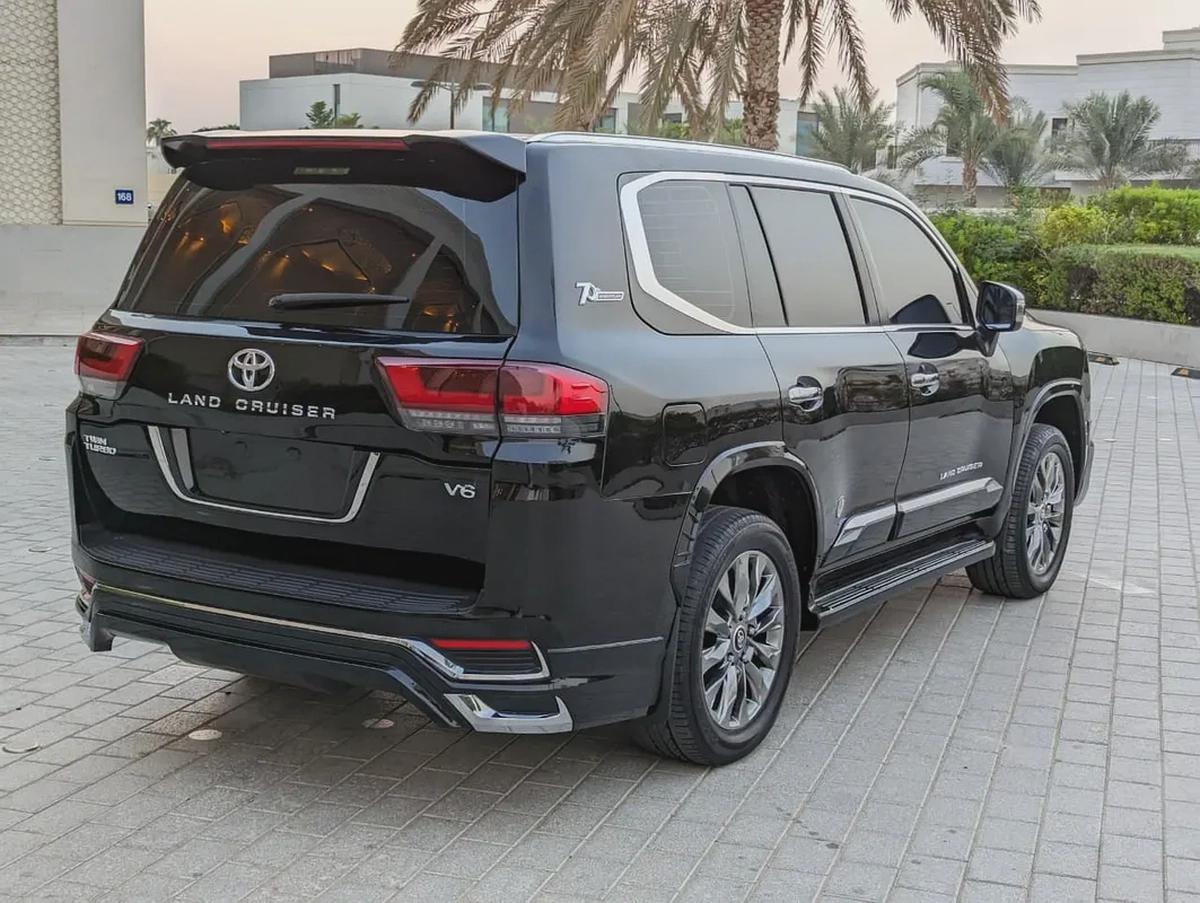 TOYOTA LAND CRUISER 2014 FACELIFTED 2025 WITH INTERIOR AND EXTERIOR V6 4.0L IN PERFECT CONDITION-13-13
