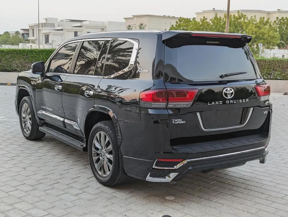TOYOTA LAND CRUISER 2014 FACELIFTED 2025 WITH INTERIOR AND EXTERIOR V6 4.0L IN PERFECT CONDITION-14-14