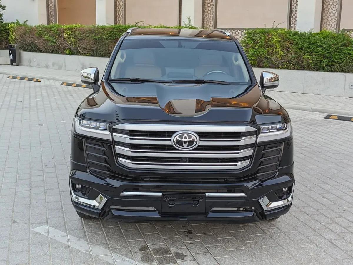 TOYOTA LAND CRUISER 2014 FACELIFTED 2025 WITH INTERIOR AND EXTERIOR V6 4.0L IN PERFECT CONDITION-19-19