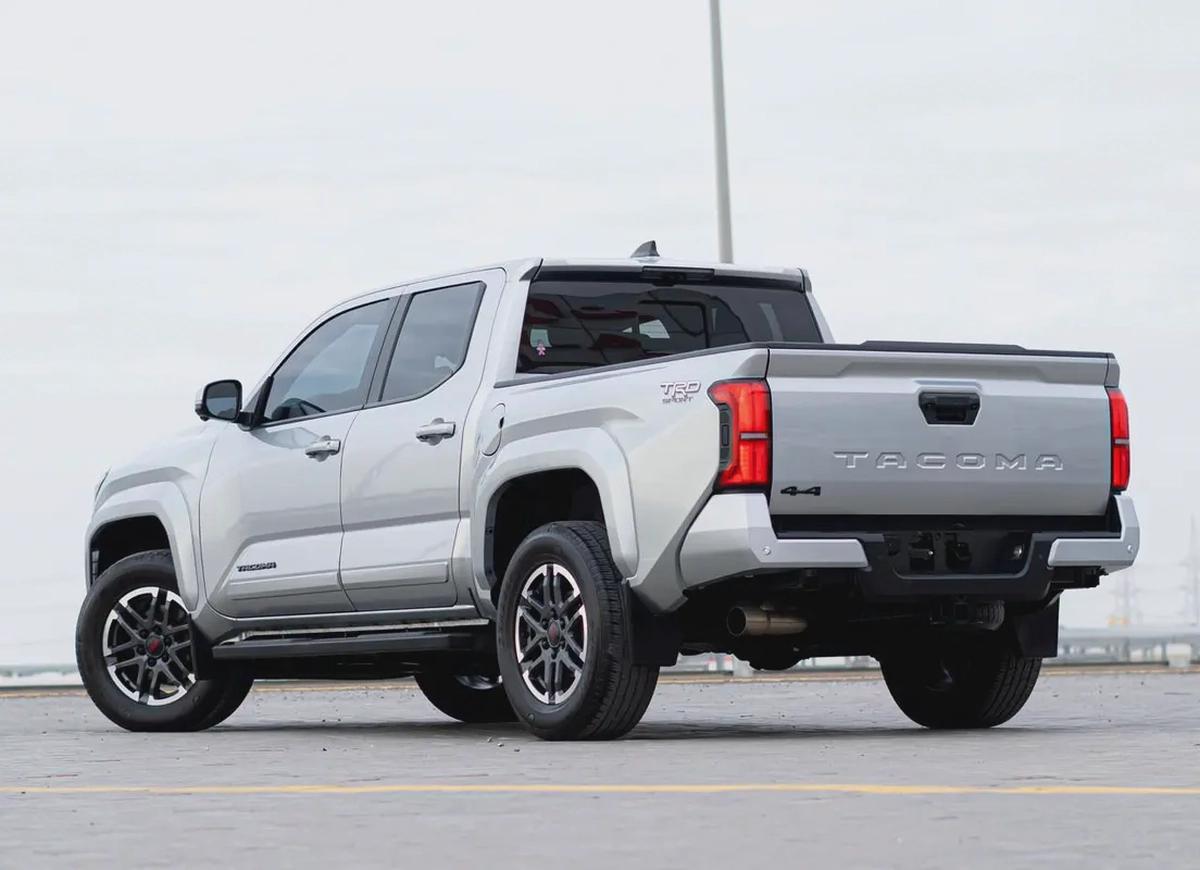 Toyota Tacoma 2024 SR5 Double Cab-1-1