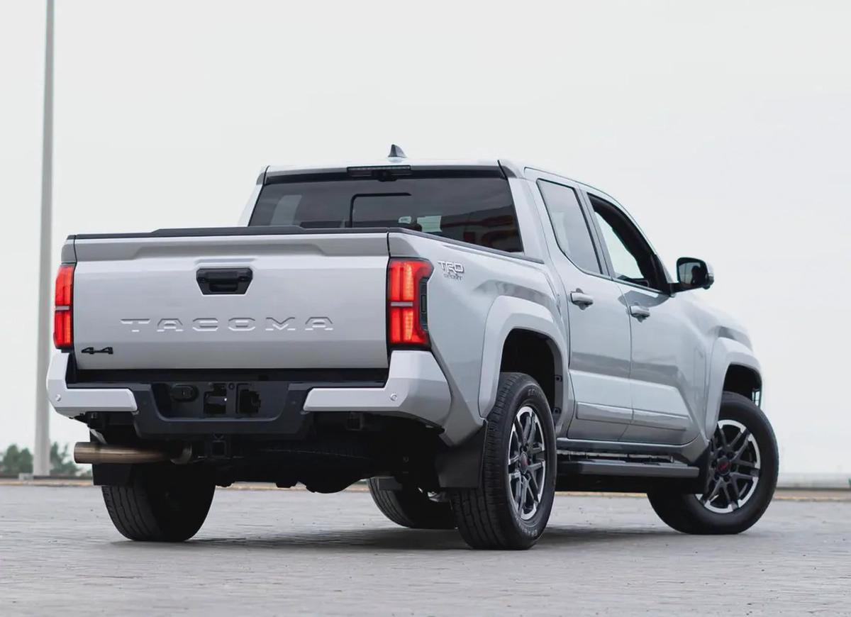 Toyota Tacoma 2024 SR5 Double Cab-3-3