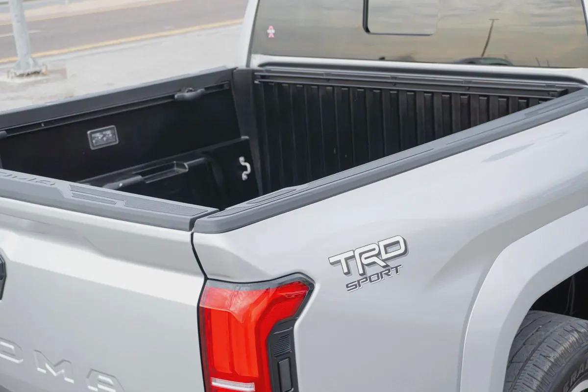 Toyota Tacoma 2024 SR5 Double Cab-5-5