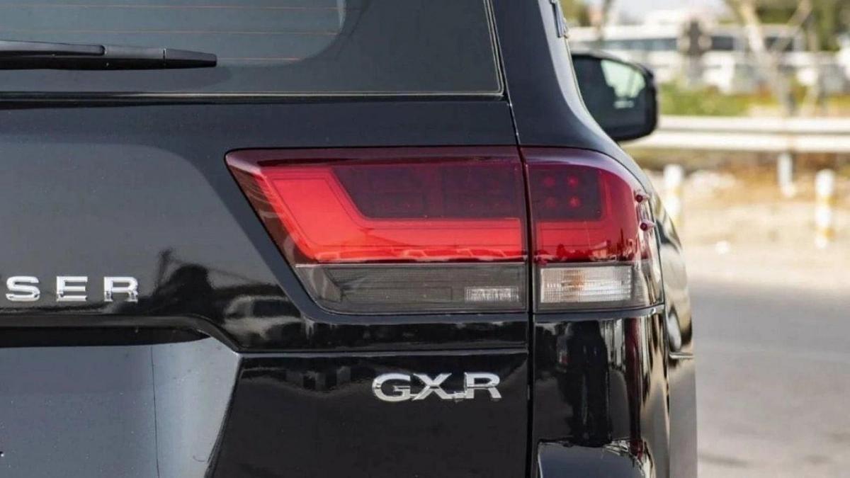 Toyota Land Cruiser Toyota Land Cruiser GXR 4.0L Petrol with sunroof 2024-16-16
