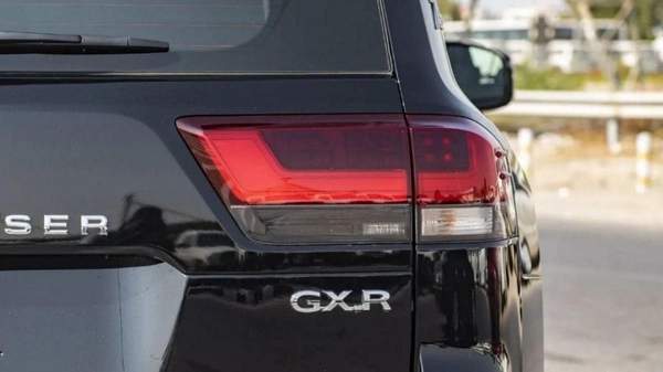 Toyota Land Cruiser Toyota Land Cruiser GXR 4.0L Petrol with sunroof 2024
