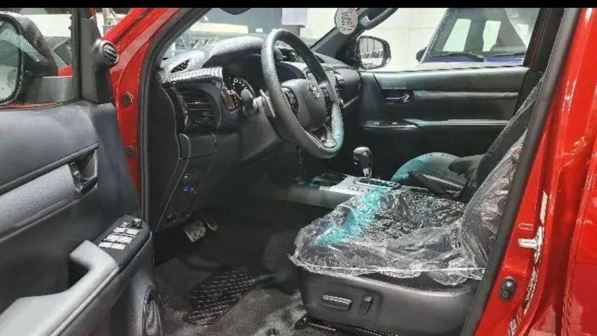 Toyota Hilux New 2024 Toyota Hilux GR Sport 4.0L V6 Petrol Automatic Full Option Zero KM-4-4