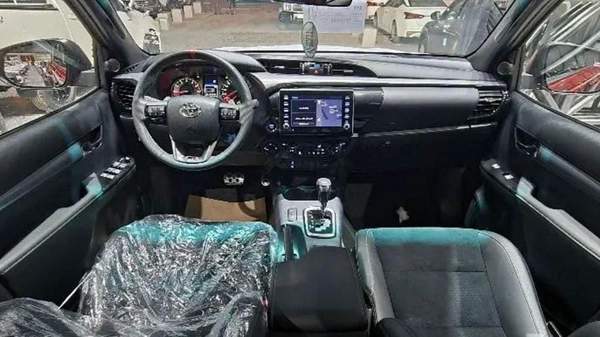 Toyota Hilux New 2024 Toyota Hilux GR Sport 4.0L V6 Petrol Automatic Full Option Zero KM