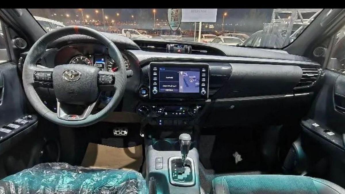 Toyota Hilux New 2024 Toyota Hilux GR Sport 4.0L V6 Petrol Automatic Full Option Zero KM-6-6
