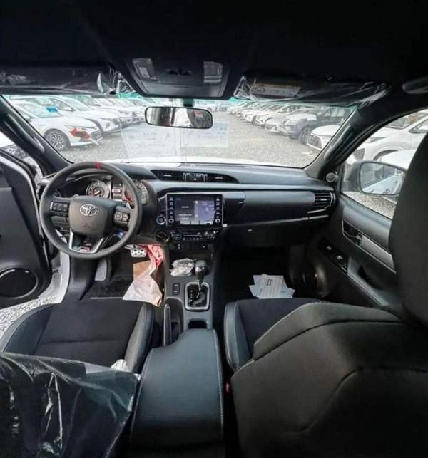 Toyota Hilux New 2024 Toyota Hilux GR Sport 4.0L V6 Petrol Automatic Full Option Zero KM