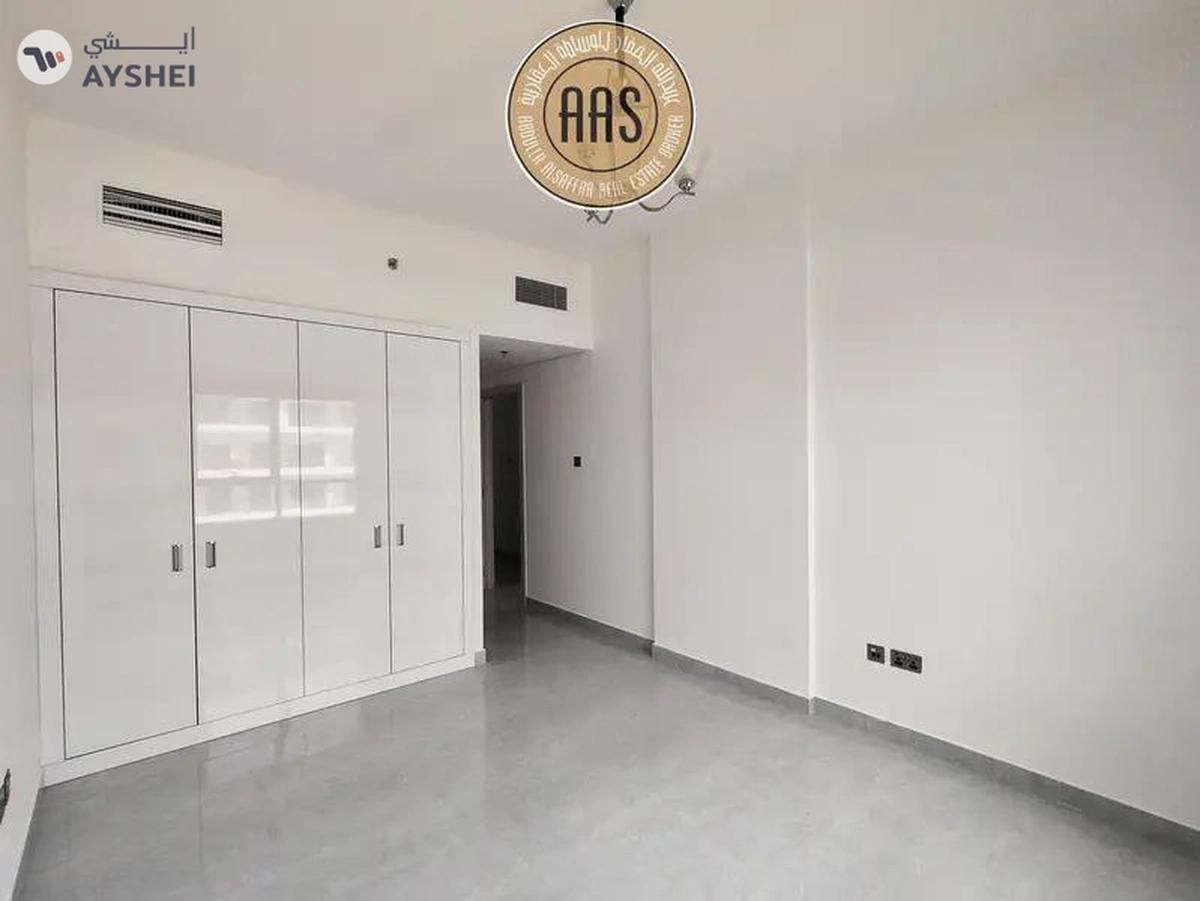 Spacious 3bhk+ store room with pool view balcony in Arjan-4-4