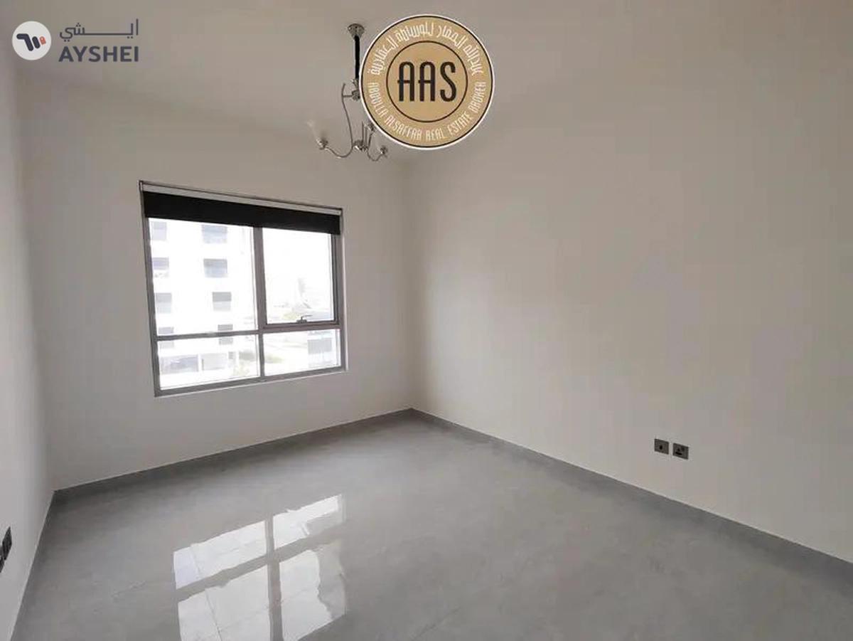 Spacious 3bhk+ store room with pool view balcony in Arjan-5-5