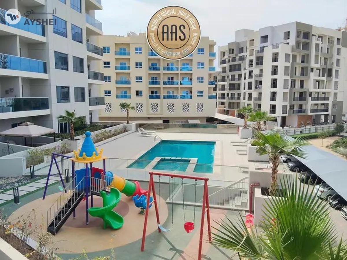 Spacious 3bhk+ store room with pool view balcony in Arjan-7-7