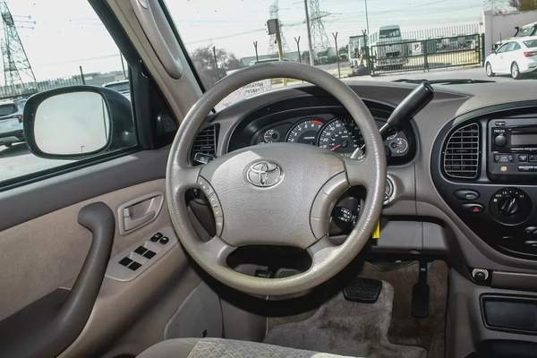 2006 - TOYOTA TUNDRA 4X4 - IMMCULATE CONDTION -ONLY 91,000 KM