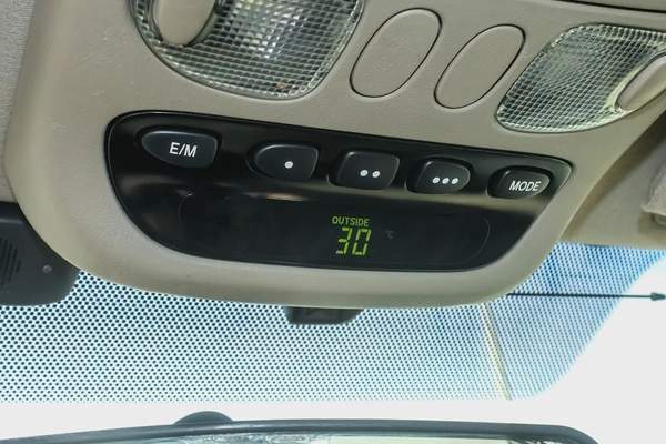 2006 - TOYOTA TUNDRA 4X4 - IMMCULATE CONDTION -ONLY 91,000 KM