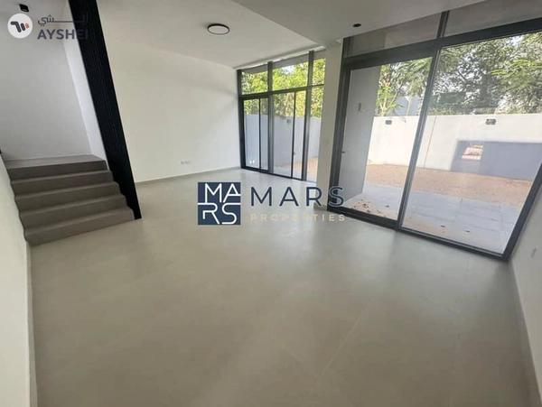 Luxurious brand new 3 bedroom townhouse available all master in Masaar for rent just in 160k