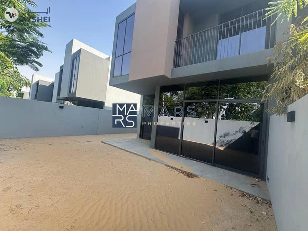 Luxurious brand new 3 bedroom townhouse available all master in Masaar for rent just in 160k-4-4