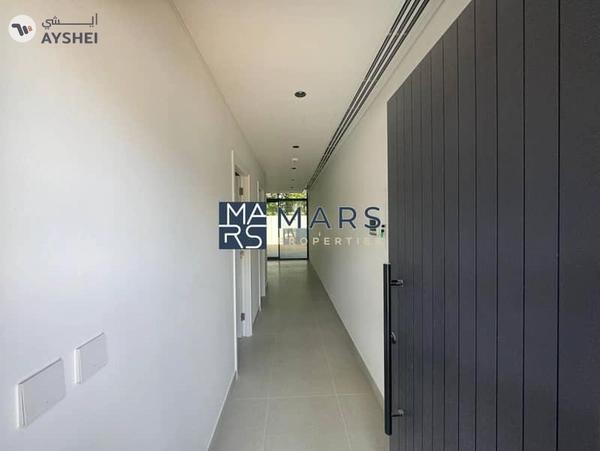 Luxurious brand new 3 bedroom townhouse available all master in Masaar for rent just in 160k