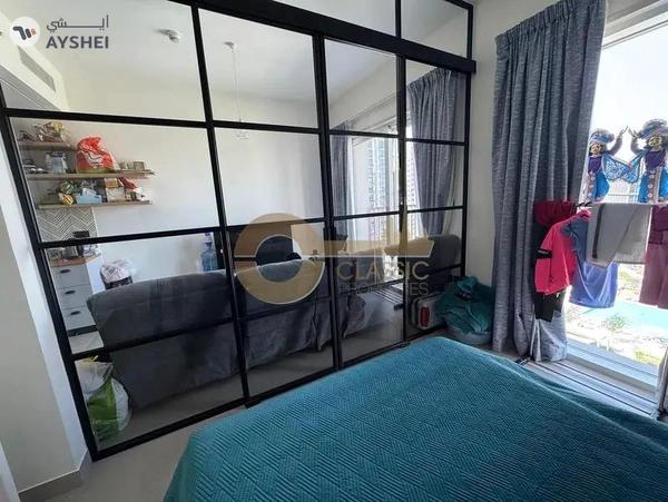 1 Bed Apartment | Mid Floor | Community View