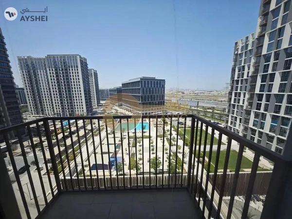 1 Bed Apartment | Mid Floor | Community View