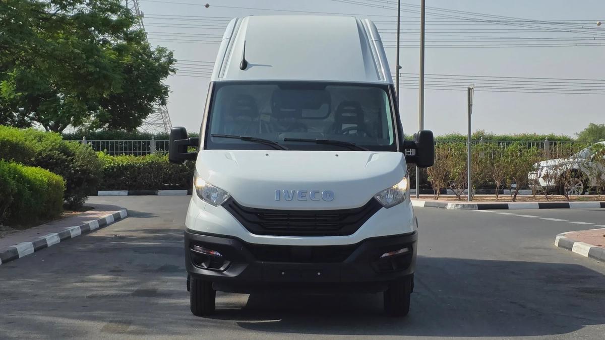 IVECO DAILY (White Automatic)-2-2