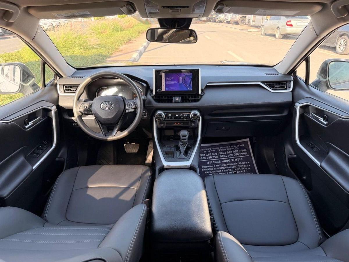 Toyota RAV4 XLE full option-4-4