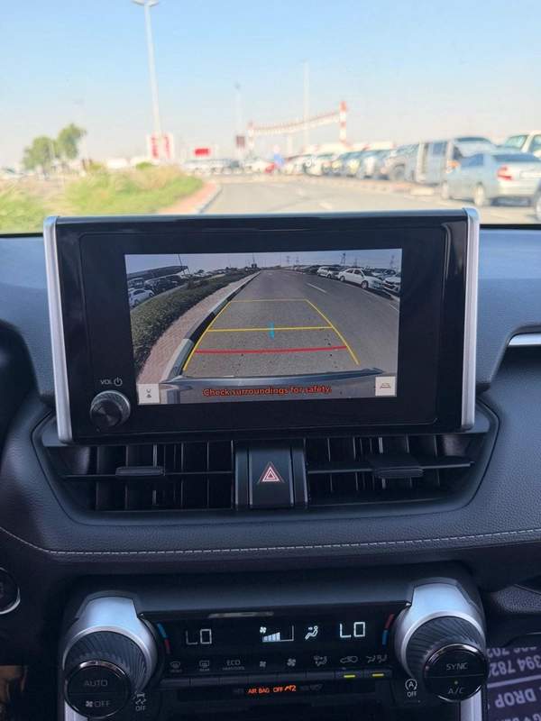 Toyota RAV4 XLE full option