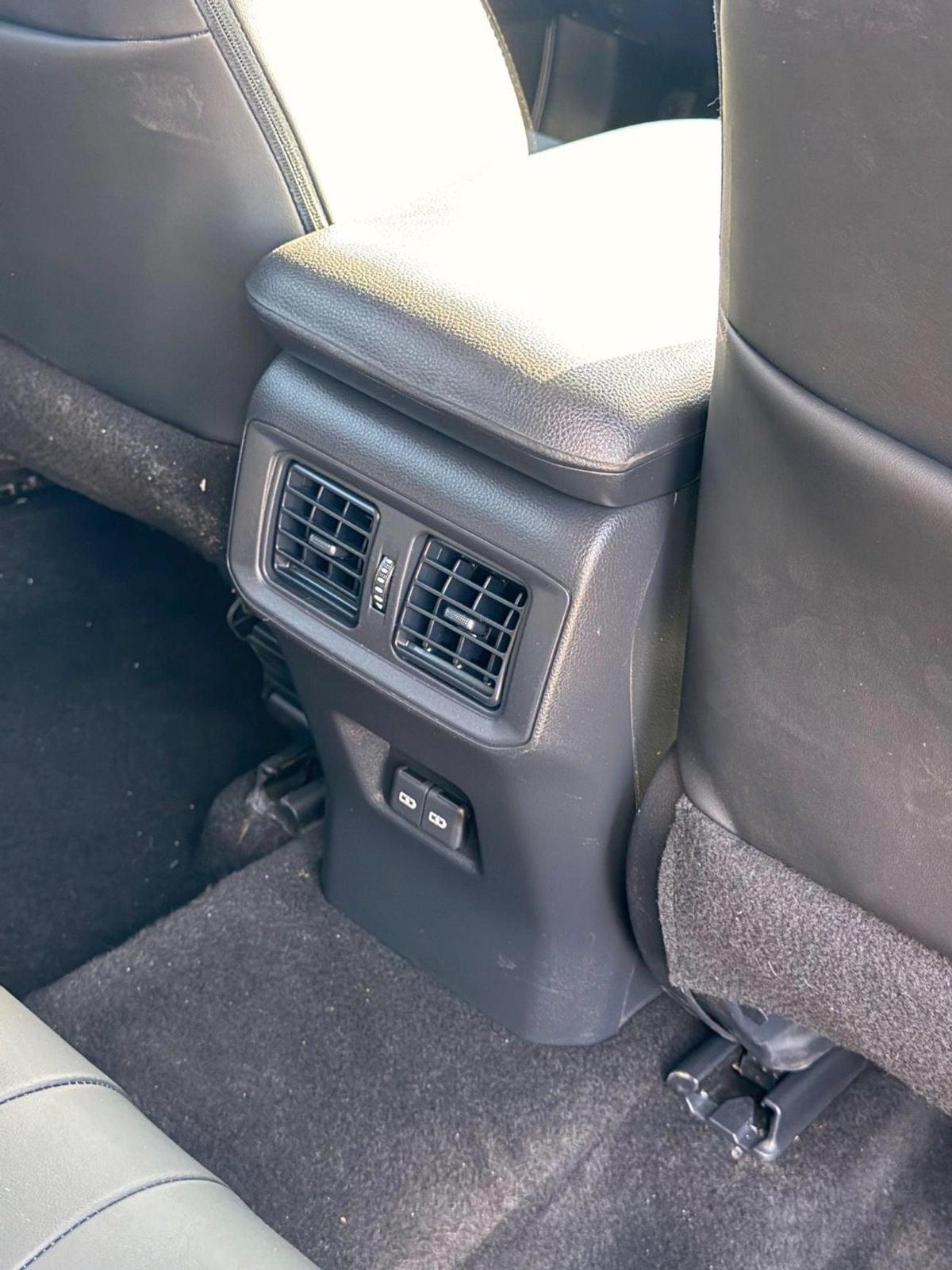 Toyota RAV4 XLE full option-14-14