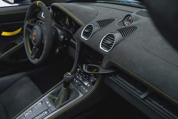 2025 PORSCHE 718 SPYDER RS