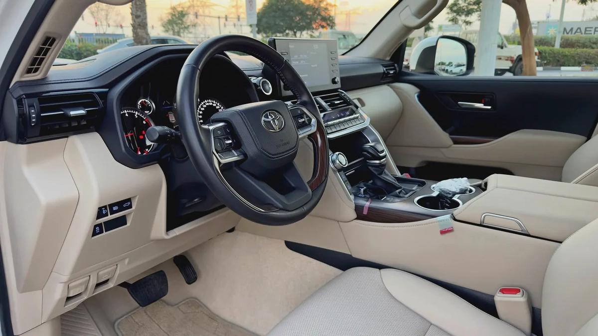 2024 Toyota Land Cruiser GXR 4.0l V6, Dealer Warranty, GCC Specifications-7-7