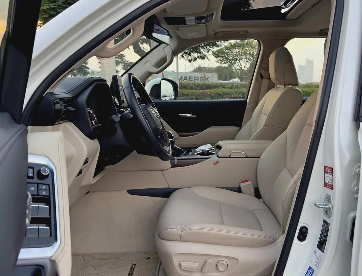 2024 Toyota Land Cruiser GXR 4.0l V6, Dealer Warranty, GCC Specifications-8-8