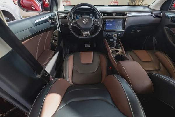 DFSK Glory 580 / Fengon 580 2023