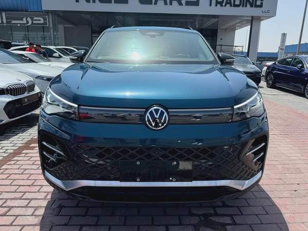 2025 Volkswagen Tiguan R-Line Black Edition - GCC Specs - Brand New!