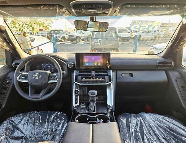 Toyota Land Cruiser GXR BASIC / SUNROOF / LEATHER WITH DRIVER POWER SEAT (CODE # GXR4B)