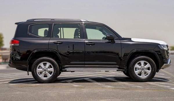 Toyota Land Cruiser Toyota land cruiser lc300 GXR 4.0 PETROL AT 2025