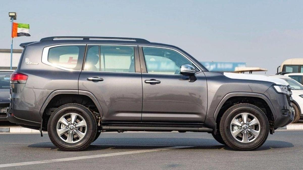 Toyota Land Cruiser Toyota Land Cruiser VX 4.0L petrol full option 2024-3-3