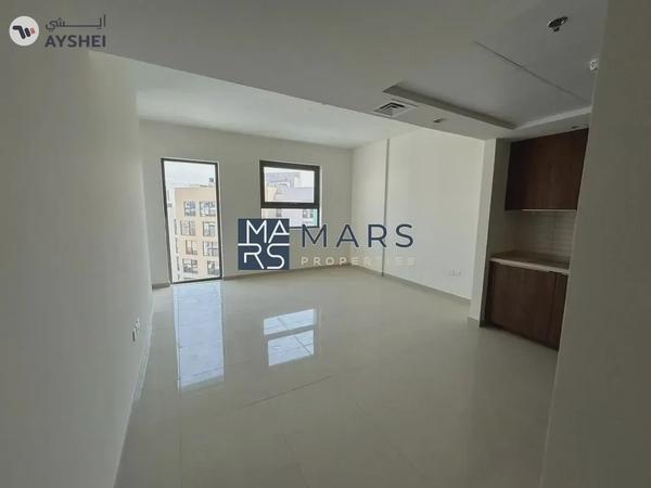 Bright & Spacious– Ideal for Comfort and Convenience!