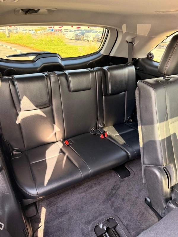 Toyota Highlander Limited 3.6L // 2019 full option// sunroof, leather seats