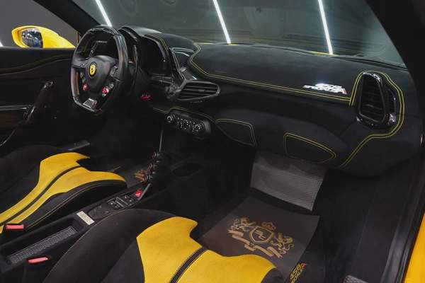 Ferrari 458 Speciale Aperta