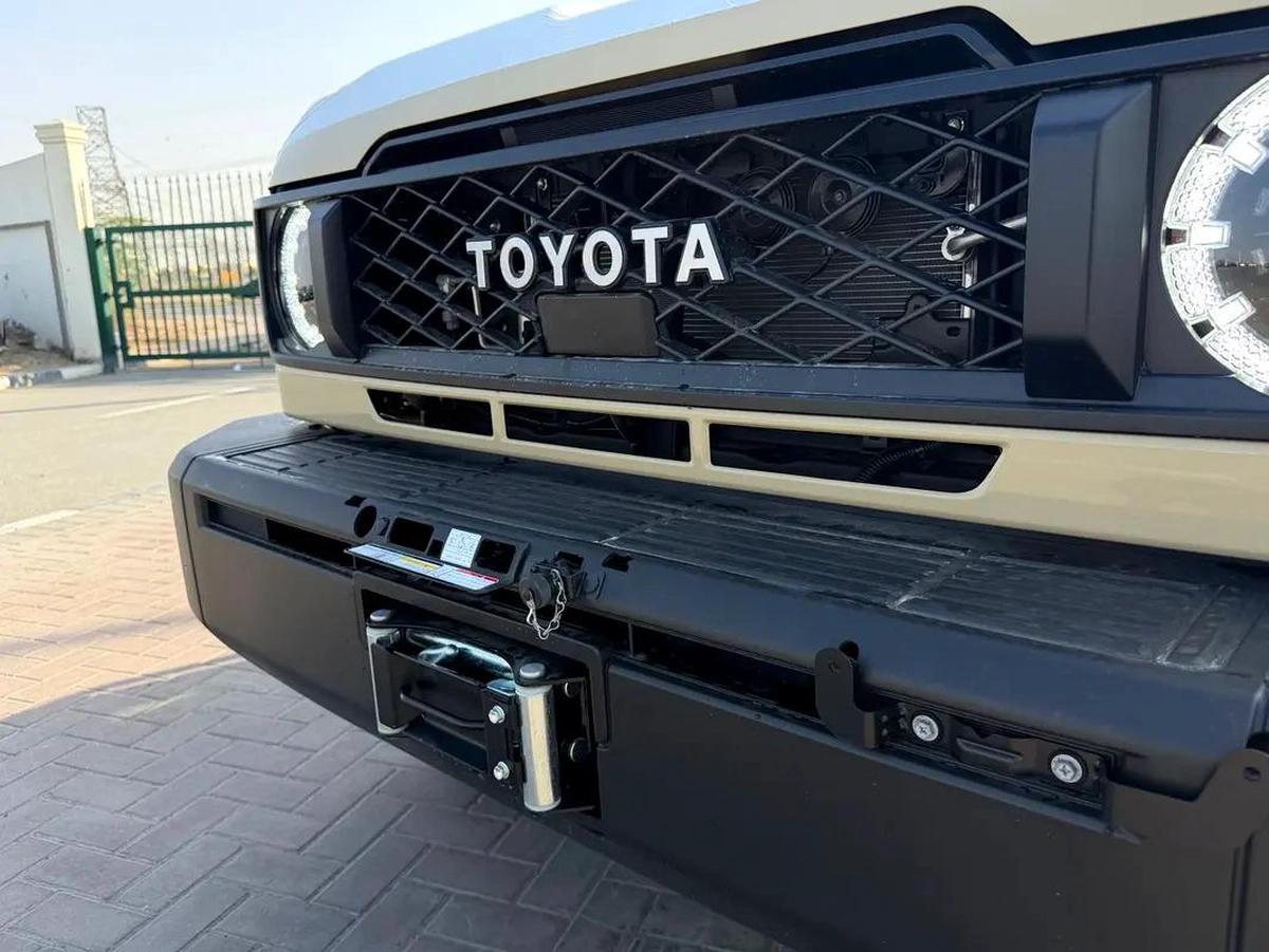 2026 Toyota Land Cruiser 79 Series S/C - GCC Specs-8-8