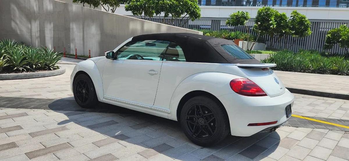 2019 Volkswagen Beetle -2.0L-4 Cyl-Excellent Condition-10-10