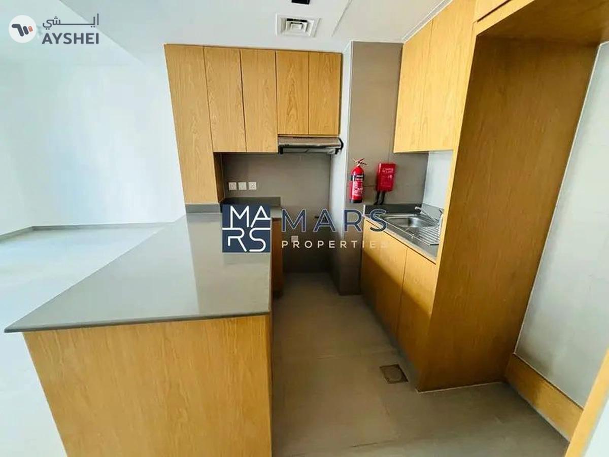 1BHK Gem with Relaxing Balcony Vibes-16-16