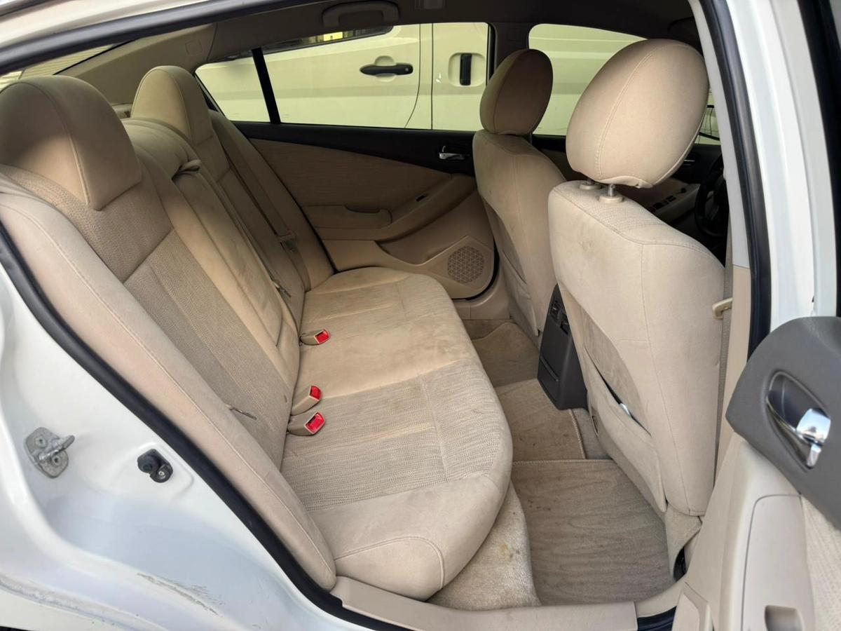 Gulf Specs 2012 NISSAN ALTIMA S 2.5Litre 4-Cylinder Mid Option-3-3