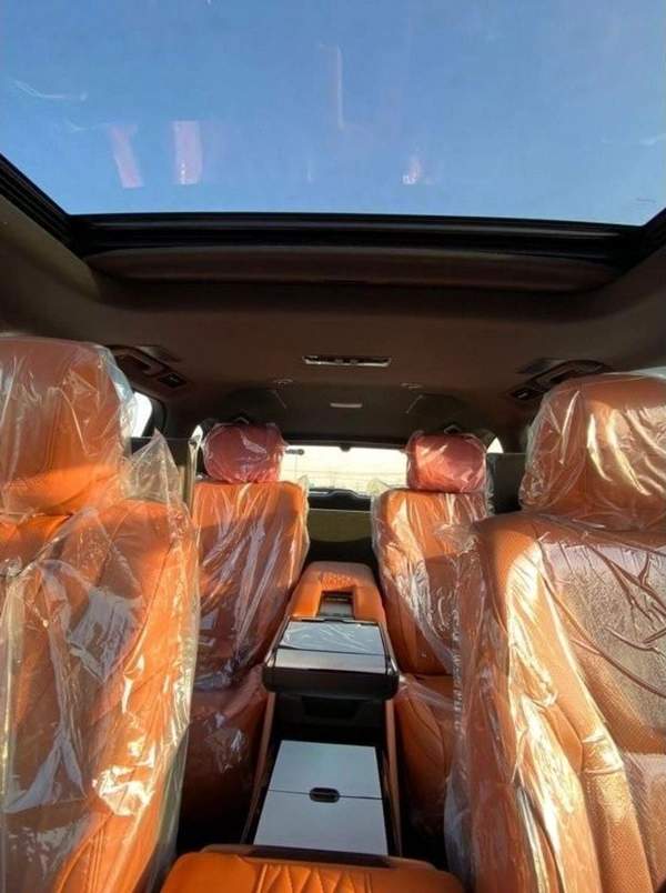 Lexus LX 600 LEXUS LX 600 VIP-- KURO--2022