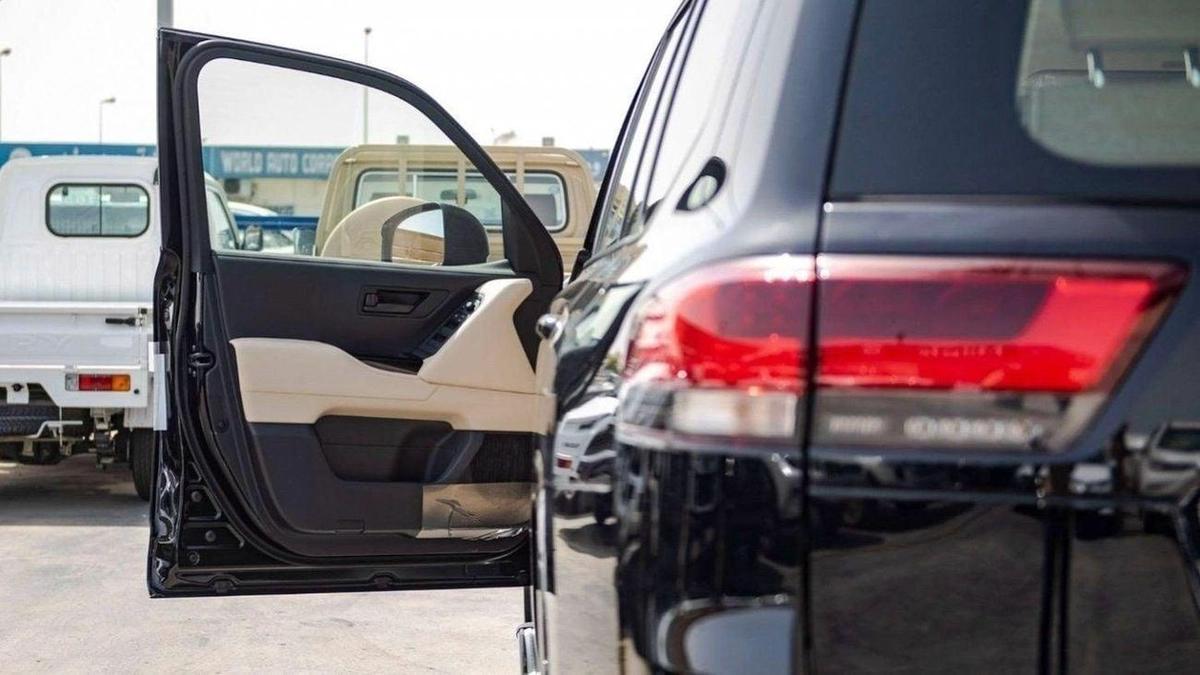 Toyota Land Cruiser LC300 GXR 3.3D AT MY2025 – BLACK-7-7