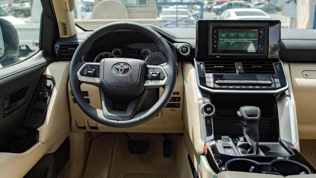 Toyota Land Cruiser LC300 GXR 3.3D AT MY2025 – BLACK-16-16