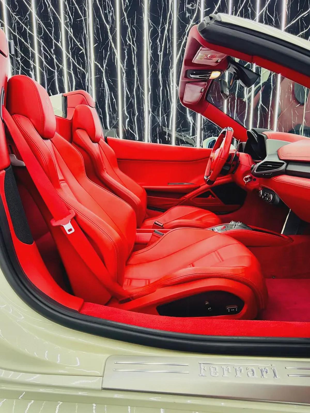 Ferrari 458 Spider 2013 GCC specs for 475,000.00 AED-12-12