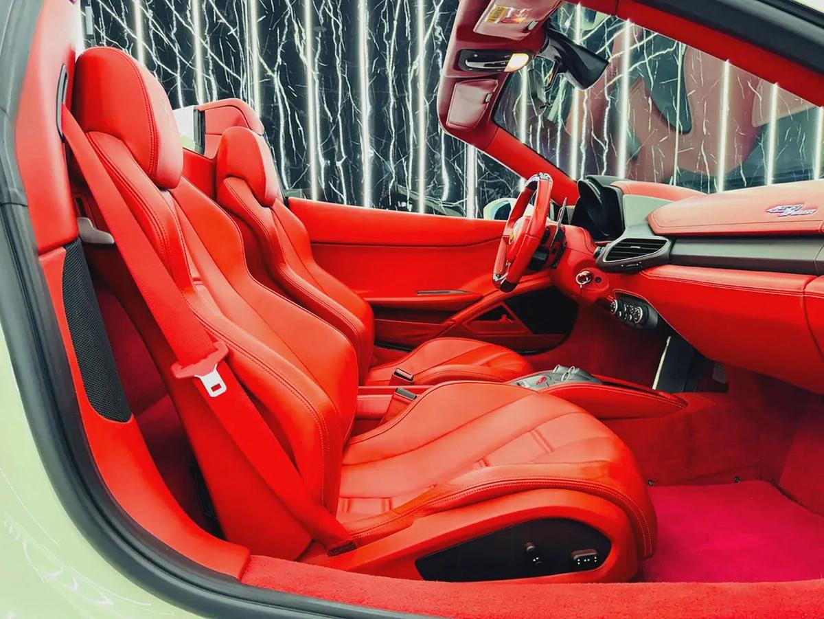 Ferrari 458 Spider 2013 GCC specs for 475,000.00 AED-13-13