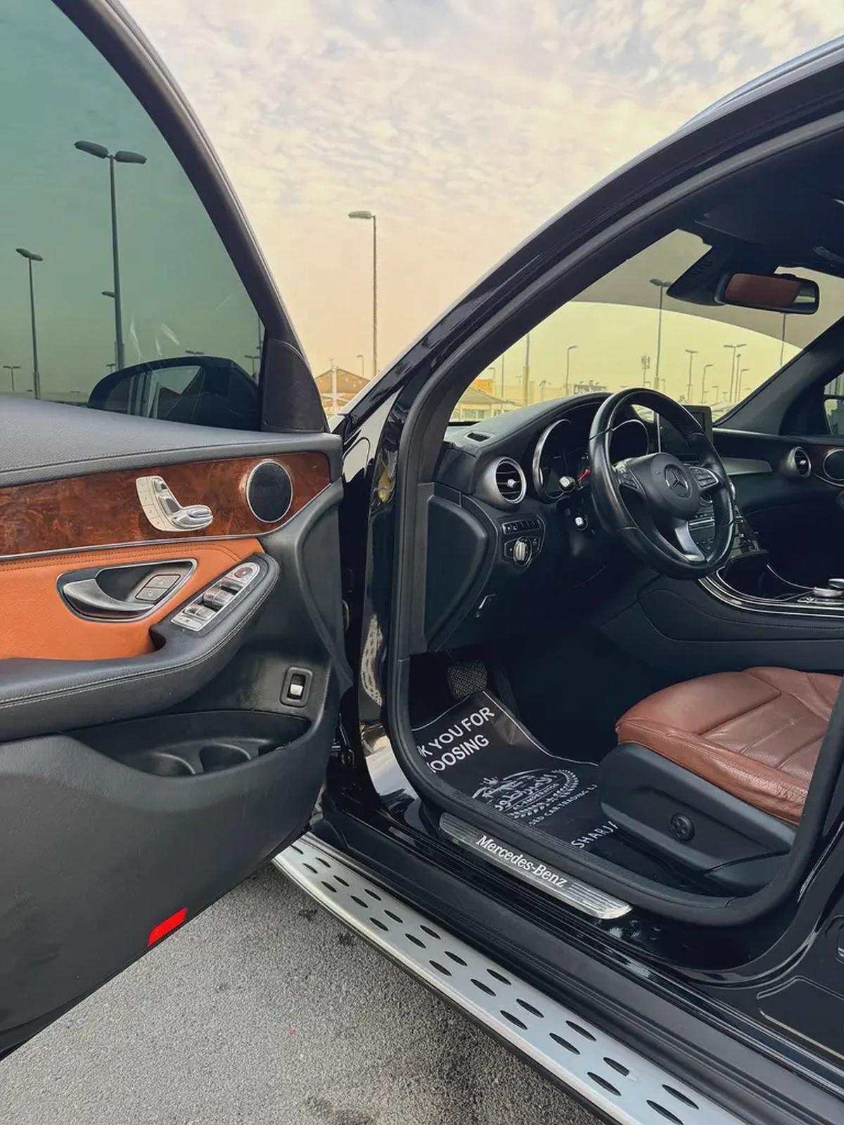 مرسيدس GLC250 موديل 2016 خليجى بانوراما صبغ الوكاله مفتاحين الوكاله فل اوبشن-10-10