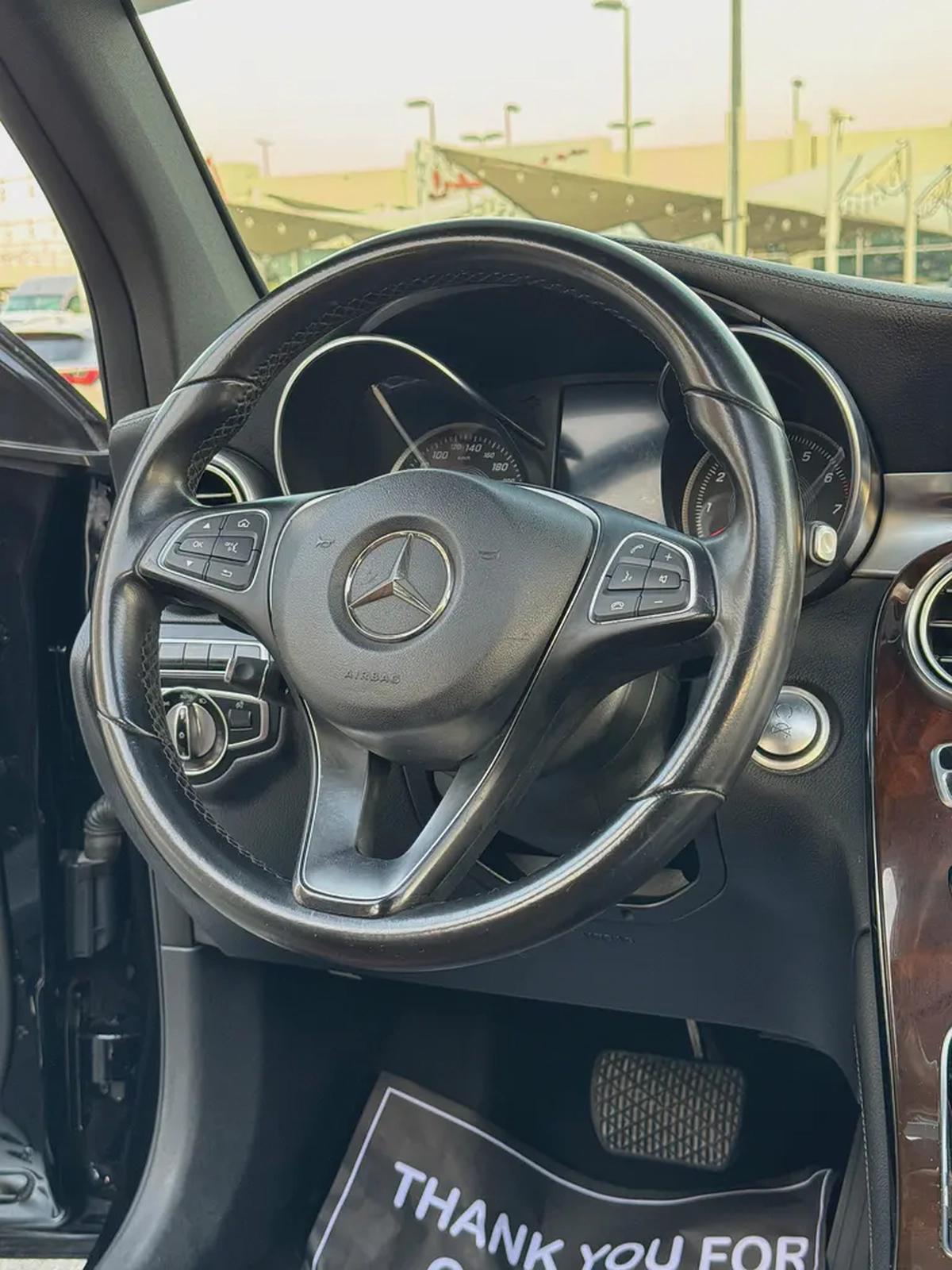 مرسيدس GLC250 موديل 2016 خليجى بانوراما صبغ الوكاله مفتاحين الوكاله فل اوبشن-19-19