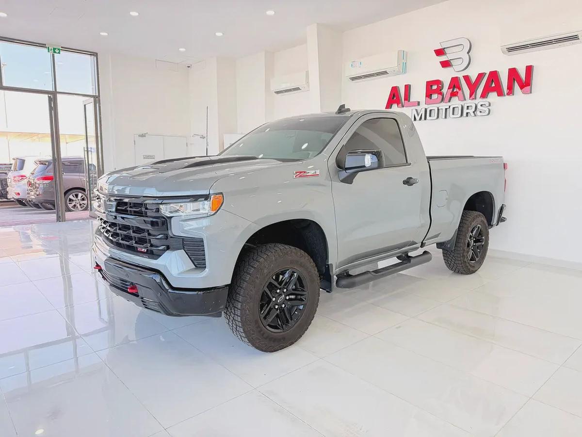 رنج روفر فوج HSE P530 V8 ابيض / ماروني 2022 خليجي-1-1